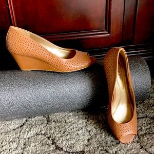 Peep toe wedge worn 2 times